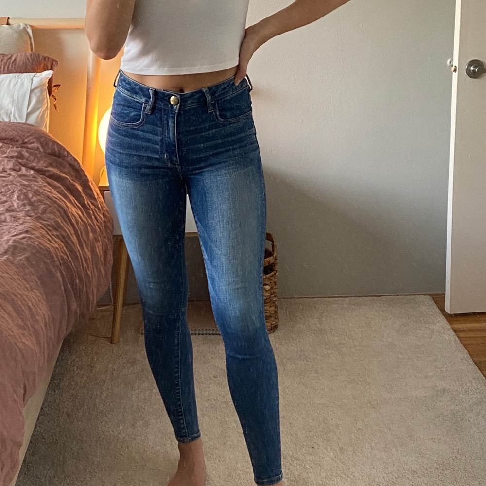 Blue skinny jeans